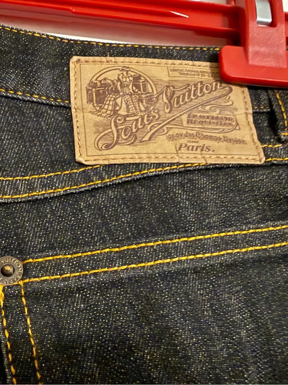 Louis Vuitton 5 Pocket Dark Blue Denim Jeans, size 10, 36”  inseam Vintage - Picture 5 of 14